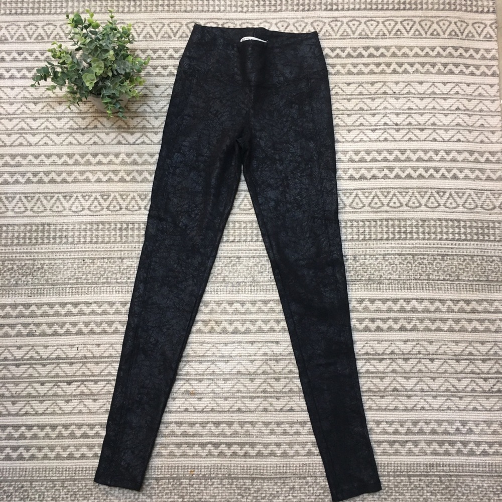 Mudd flex stretch 24/7 faux leather legging
